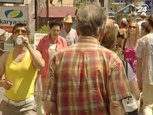 Чверть українців отримують зарплати "у конвертах" Чверть українців отримують зарплати "у конвертах"