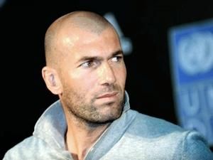 Зідан: Доменек — тренер, який не керує командою і про це не варто мовчати Зідан: Доменек — тренер, який не керує командою і про це не варто мовчати