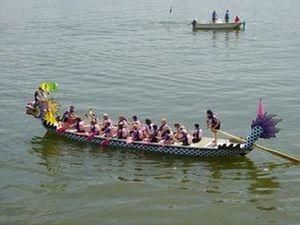 В Індії перекинувся човен: 25 людей загинули і 17 зникли В Індії перекинувся човен: 25 людей загинули і 17 зникли