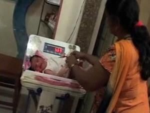 У Індії народився малюк вагою майже 6 кг У Індії народився малюк вагою майже 6 кг