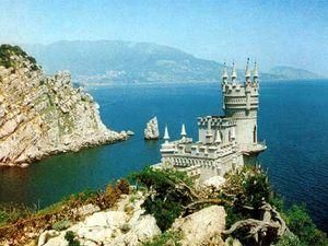 На відпочинок до Криму прибуло на 10% туристів більше ніж торік На відпочинок до Криму прибуло на 10% туристів більше ніж торік