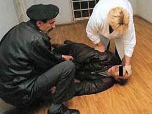 У Харкові у відділенні міліції помер підозрюваний У Харкові у відділенні міліції помер підозрюваний