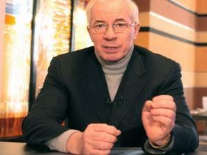 Азаров бере уроки української мови Азаров бере уроки української мови