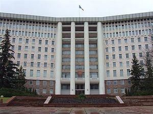 Восени розпустять парламент Молдови Восени розпустять парламент Молдови
