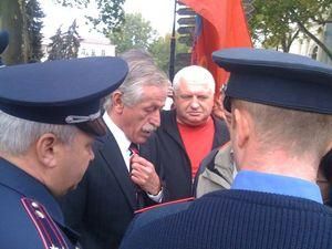 Працівники міліції взяли під варту заступника мера Одеси Убірію Працівники міліції взяли під варту заступника мера Одеси Убірію