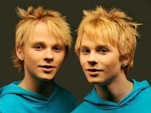 Братам Борисенко шанувальниці дарують білизну Братам Борисенко шанувальниці дарують білизну