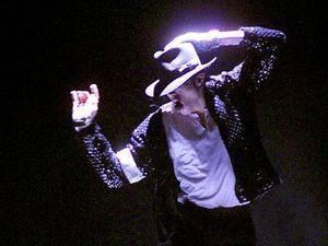 Комп'ютерна гра: заспівай і станцюй як Джексон Комп'ютерна гра: заспівай і станцюй як Джексон