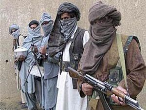 В Афганістані від терориста-смертника постраждали троє поліцейських В Афганістані від терориста-смертника постраждали троє поліцейських