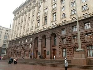 Поки Черновецький у відпустці його заступників звільняють Поки Черновецький у відпустці його заступників звільняють