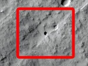 Американські школярі знайшли вхід у печеру на поверхні Марсу Американські школярі знайшли вхід у печеру на поверхні Марсу