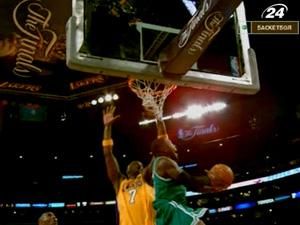 "Лос-Анджелес Лейкерс" захистили титул чемпіона "Лос-Анджелес Лейкерс" захистили титул чемпіона