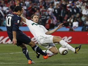 ЧС-2010. Словенія - США: 2-2. Нічия на користь Англії ЧС-2010. Словенія - США: 2-2. Нічия на користь Англії