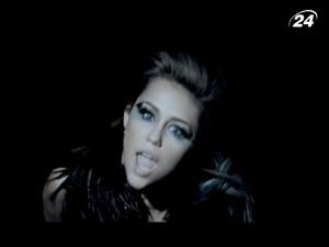 Майлі Сайрус відкриває фанам своє справжнє "Я" Майлі Сайрус відкриває фанам своє справжнє "Я"