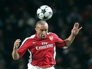 Захисника "Арсеналу" чекають в ОАЕ Захисника "Арсеналу" чекають в ОАЕ