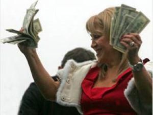 Дружина Черновецького витратила на лондонському аукціоні 4 млн. 380 тис. дол Дружина Черновецького витратила на лондонському аукціоні 4 млн. 380 тис. дол