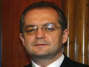 У Румунії громадяни жертвують гроші в антикризовий фонд У Румунії громадяни жертвують гроші в антикризовий фонд