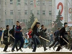 В Ошській області вбили двох людей, які чинили опір роззброєнню В Ошській області вбили двох людей, які чинили опір роззброєнню