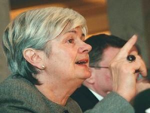 Леся Гонгадзе проти аморальних пам'ятників її сину Леся Гонгадзе проти аморальних пам'ятників її сину