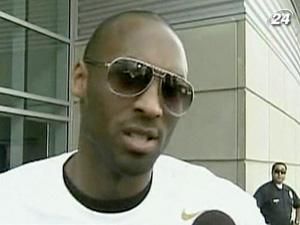 Лос-Анджелес зібрався на параді на честь чемпіона NBA "Лейкерс" Лос-Анджелес зібрався на параді на честь чемпіона NBA "Лейкерс"