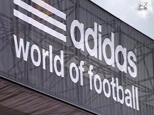 Adidas очікує рекордних продажів футбольної продукції