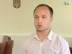 Володимир Манелюк: міліція часто порушує права громадян при затриманні - 29 червня 2010 - Телеканал новин 24 Володимир Манелюк: міліція часто порушує права громадян при затриманні - 29 червня 2010 - Телеканал новин 24