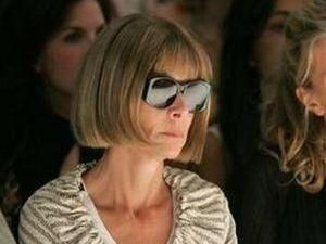 Тім Ганн розповідає небилиці про Анну Вінтур Тім Ганн розповідає небилиці про Анну Вінтур