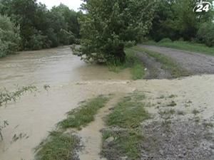 На Буковині через підтоплення триває евакуація людей - 24 червня 2010 - Телеканал новин 24 На Буковині через підтоплення триває евакуація людей - 24 червня 2010 - Телеканал новин 24