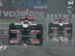 McLaren активно працює над системою вихлопів McLaren активно працює над системою вихлопів