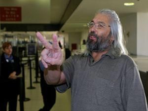 Мисливець на бін Ладена повертається у Пакистан Мисливець на бін Ладена повертається у Пакистан