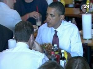 Медведєв та Обама поговорили за бургерами Медведєв та Обама поговорили за бургерами