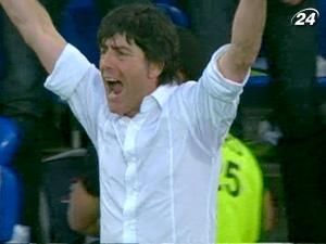 Йоахім Льов - емоційний, лояльний, і водночас безкомпромісний тренер Йоахім Льов - емоційний, лояльний, і водночас безкомпромісний тренер