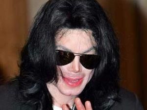 Після того, як у поп-короля зупинилося серце, він заробив 1 млрд. дол Після того, як у поп-короля зупинилося серце, він заробив 1 млрд. дол