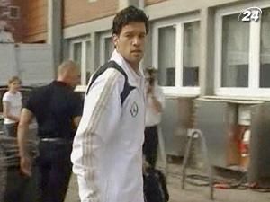 Міхаель Баллак підпише контракт з "Байєром" Міхаель Баллак підпише контракт з "Байєром"