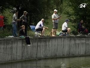 Дипломати вирішили помірятись силами у рибальстві