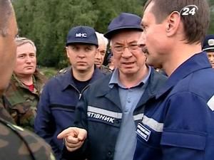 Уряд обіцяє розробити програму боротьби з стихійними лихами Уряд обіцяє розробити програму боротьби з стихійними лихами