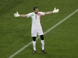 Буффон не гратиме до січня Буффон не гратиме до січня