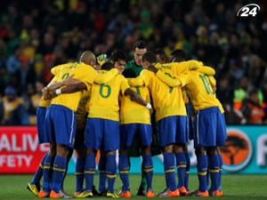 Бразилія громить Чилі і прогнозовано виходить в 1/4 ЧС-2010 Бразилія громить Чилі і прогнозовано виходить в 1/4 ЧС-2010