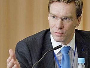 Інститут світової політики закликає Президента звільнити голів Держприкордонслужби та СБУ Інститут світової політики закликає Президента звільнити голів Держприкордонслужби та СБУ