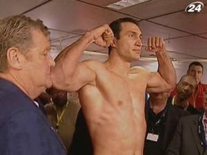 Володимир Кличко заробить утричі більше, ніж Повєткін Володимир Кличко заробить утричі більше, ніж Повєткін