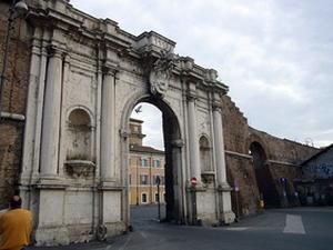 В Італії почали продавати острови, гори і пляжі В Італії почали продавати острови, гори і пляжі