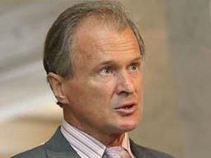 Костенко: Україна як песик на ціпку Костенко: Україна як песик на ціпку