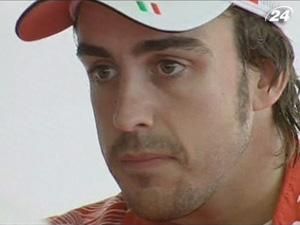 Фернандо Алонсо попросив вибачення у стюардів Фернандо Алонсо попросив вибачення у стюардів