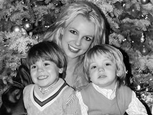 Брітні Спірс можуть звинуватити у жорстокому поводженні з дітьми Брітні Спірс можуть звинуватити у жорстокому поводженні з дітьми