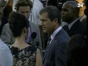 Мел Гібсон відмовляється утримувати свою доньку Мел Гібсон відмовляється утримувати свою доньку