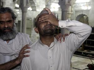 У Пакистані підірвали мечеть під час меси У Пакистані підірвали мечеть під час меси