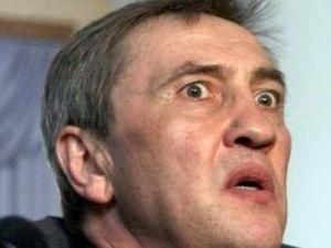 Черновецькому потрібна допомога лікарів Черновецькому потрібна допомога лікарів