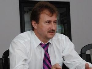 Попов збирається звільнити київських чиновників Попов збирається звільнити київських чиновників