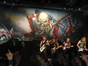 Iron Maiden вже у серпні презентуватимуть повнометражний студійний альбом Iron Maiden вже у серпні презентуватимуть повнометражний студійний альбом