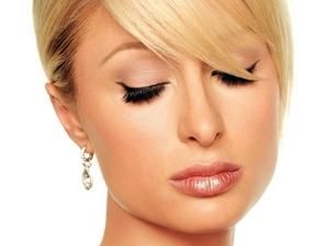 Періс Хілтон запідозрили у курінні маріхуани Періс Хілтон запідозрили у курінні маріхуани