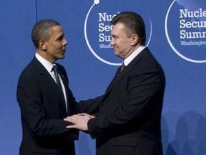 Янукович привітав Обаму із Днем незалежності США Янукович привітав Обаму із Днем незалежності США